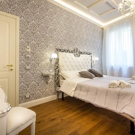 Relais Twelve 4*