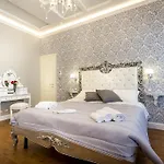 Relais Twelve بيت ضيافة