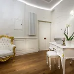 Relais Twelve بيت ضيافة
