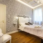 Relais Twelve 4*